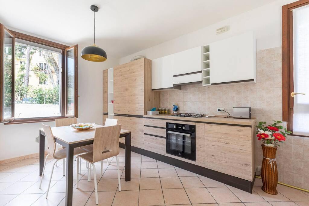 Ferienwohnung Residenza Sirtori Free Parking Verona Exterior foto